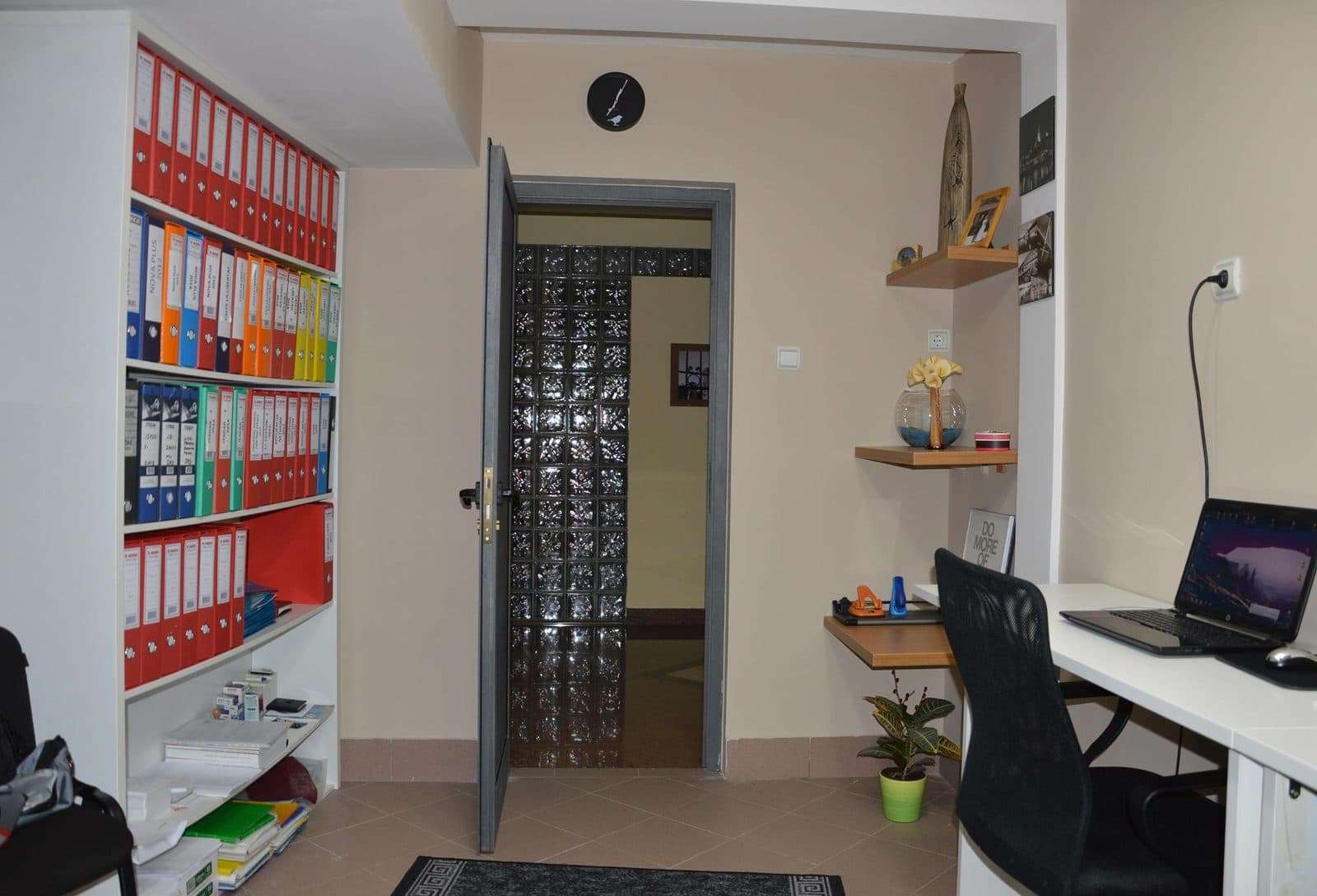 Kancelarija knjigovodstvene agencije RNT Beograd